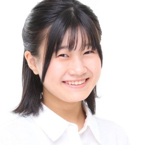 ミュージカル「カミヒト」カミヒト スペシャルアーティスト 上野彩喜 AKI UENO  長崎県出身 創聖のアクエリオンを歌うbless4がプロデュースする男女混合コーラスダンスグループAMWのリーダー。地域のイベントから海外アニソンフェスまで、大小100以上のイベントに出演し、川崎市推しミュージシャン1位を獲得した実績がある。《主な出演歴》2024年8月 Cosfest2024（シンガポール）、&nbsp;2023年8月 Luminous Nexus Anime Festa2023（香港）、2023年2月 フィリピン大統領夕食-フィリピン大統領の面前でアカペラ歌唱